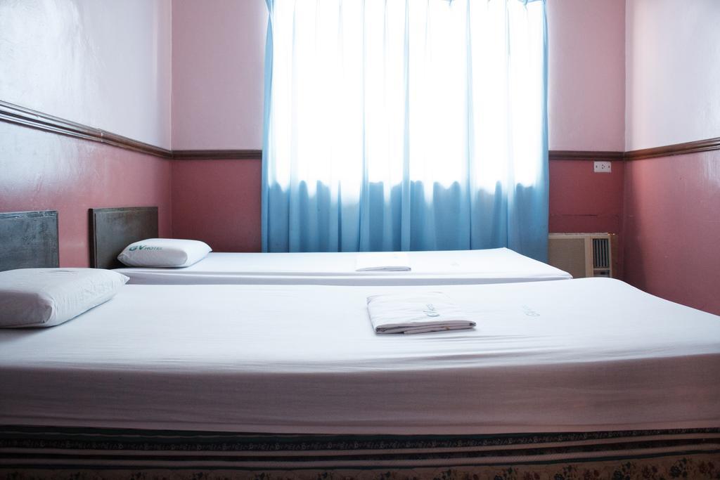 Gv Hotel - Maasin Maasin  Zimmer foto